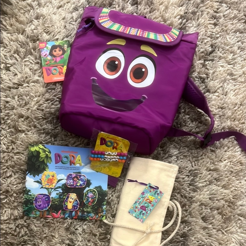 Nickelodeon Purple Backpack with Dora Accessories PR Paramount